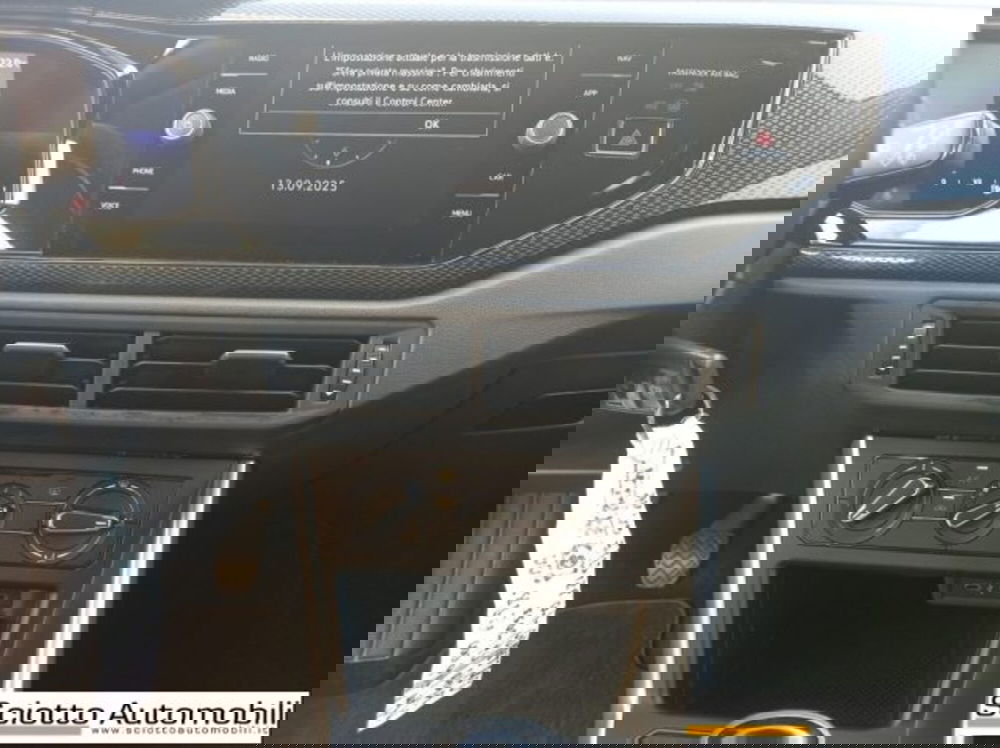 Volkswagen Taigo usata a Messina (15)