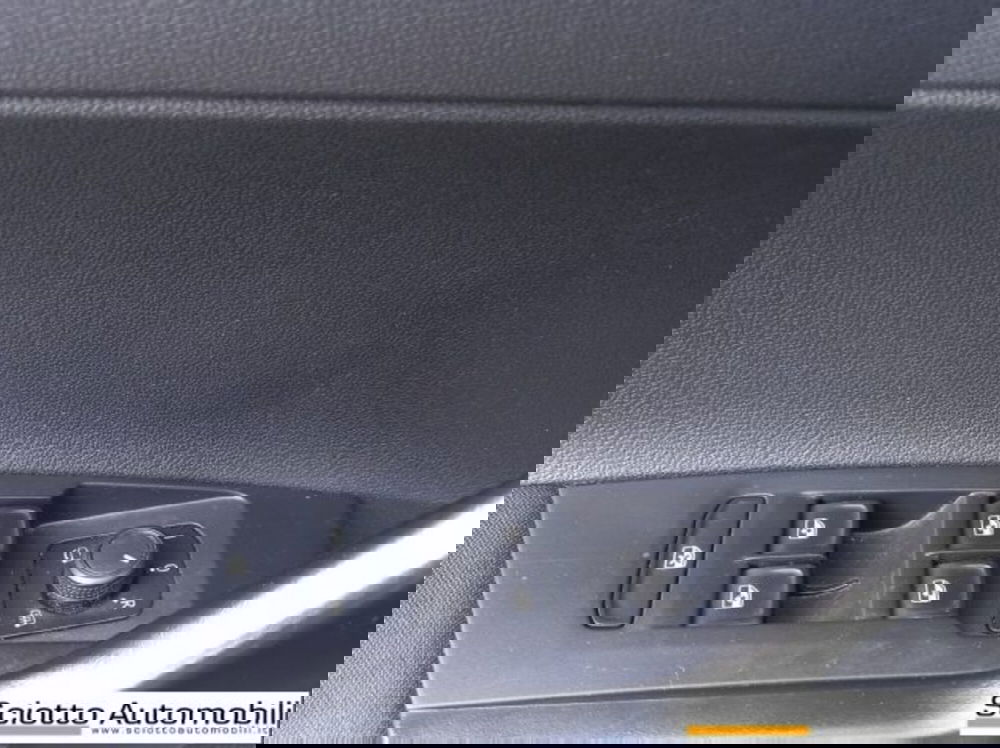 Volkswagen Taigo usata a Messina (12)