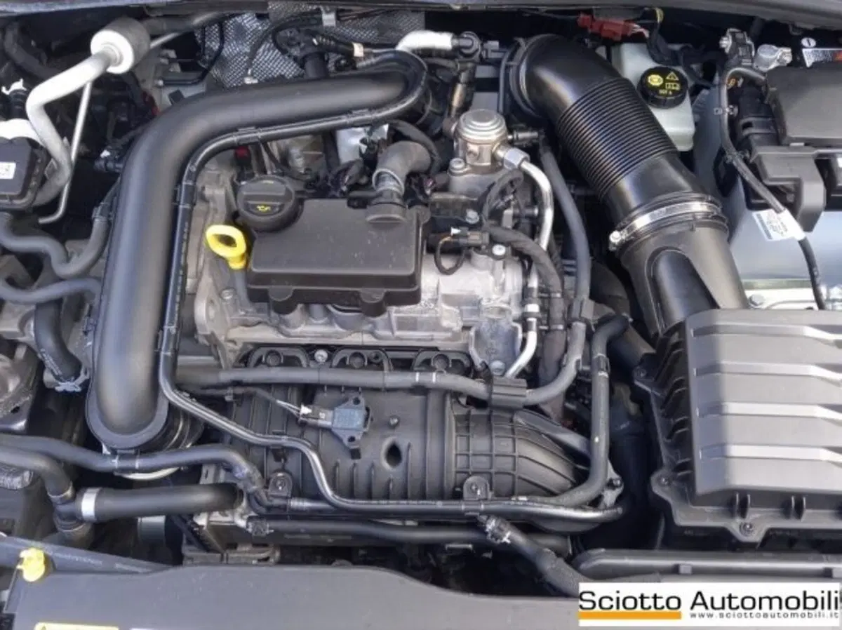 Volkswagen Taigo usata a Messina (17)