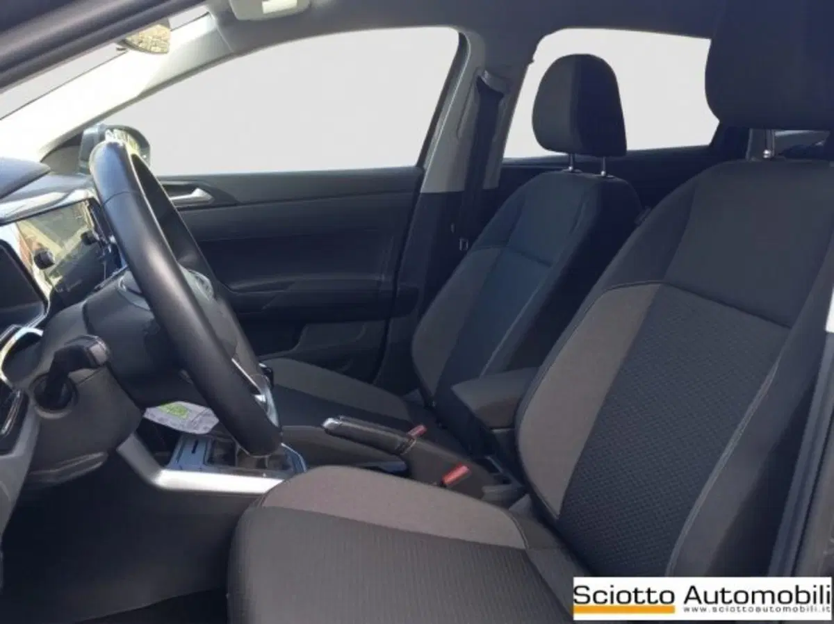 Volkswagen Taigo usata a Messina (9)