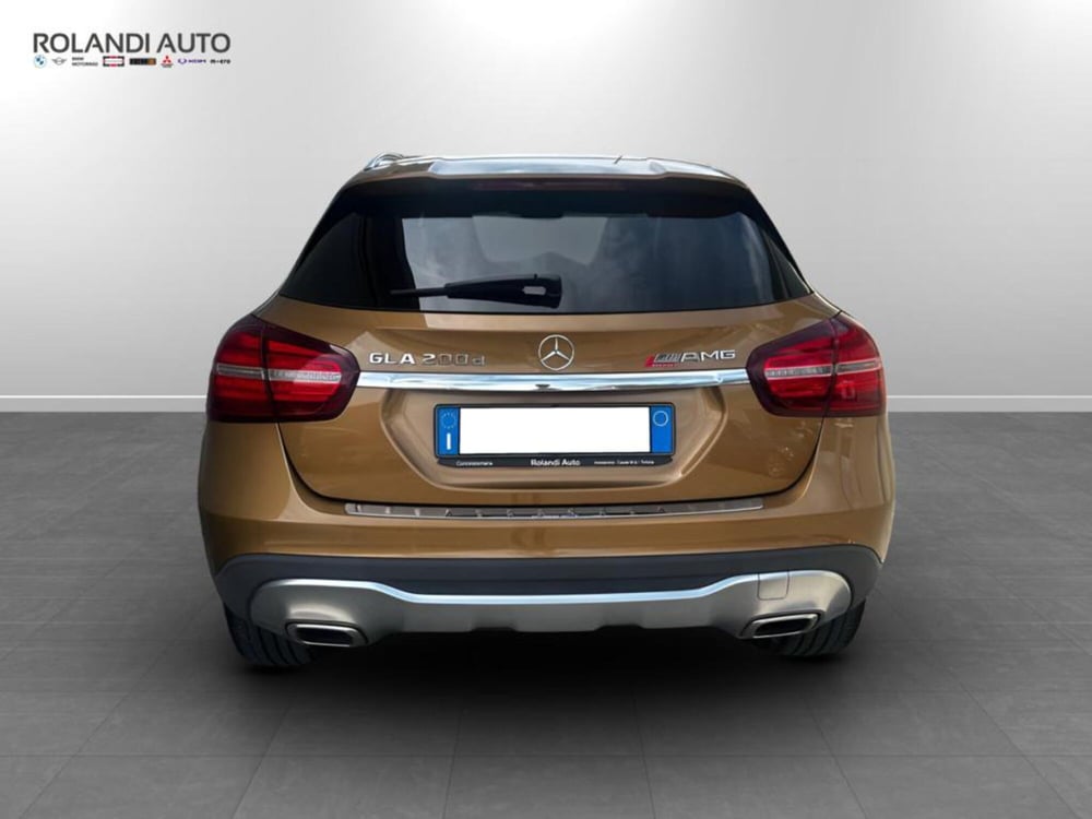 Mercedes-Benz GLA SUV usata a Alessandria (12)