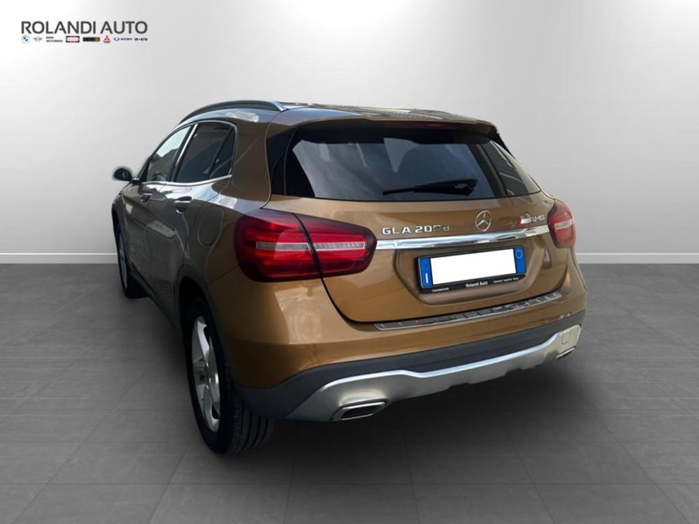 Mercedes-Benz GLA SUV usata a Alessandria (8)