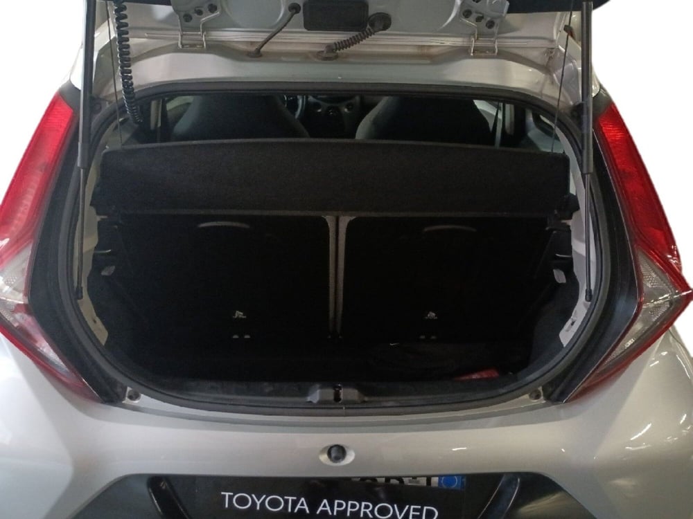 Toyota Aygo usata a Milano (12)