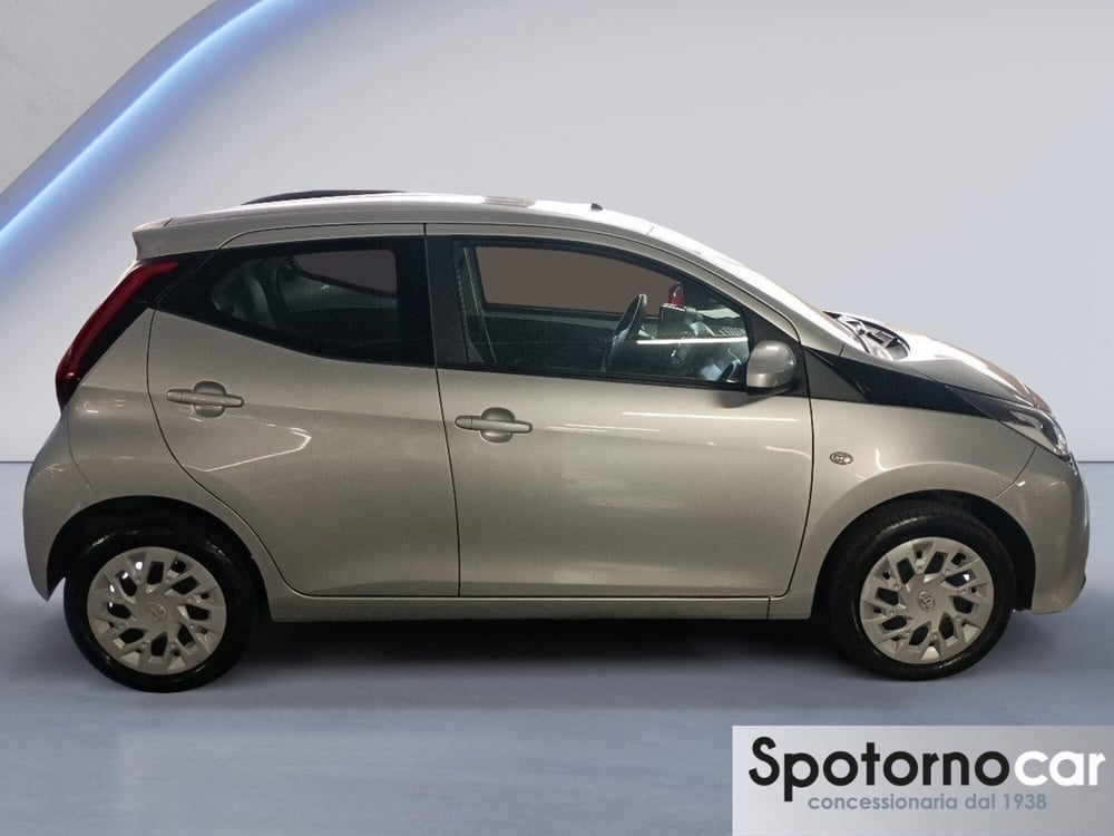 Toyota Aygo usata a Milano (7)