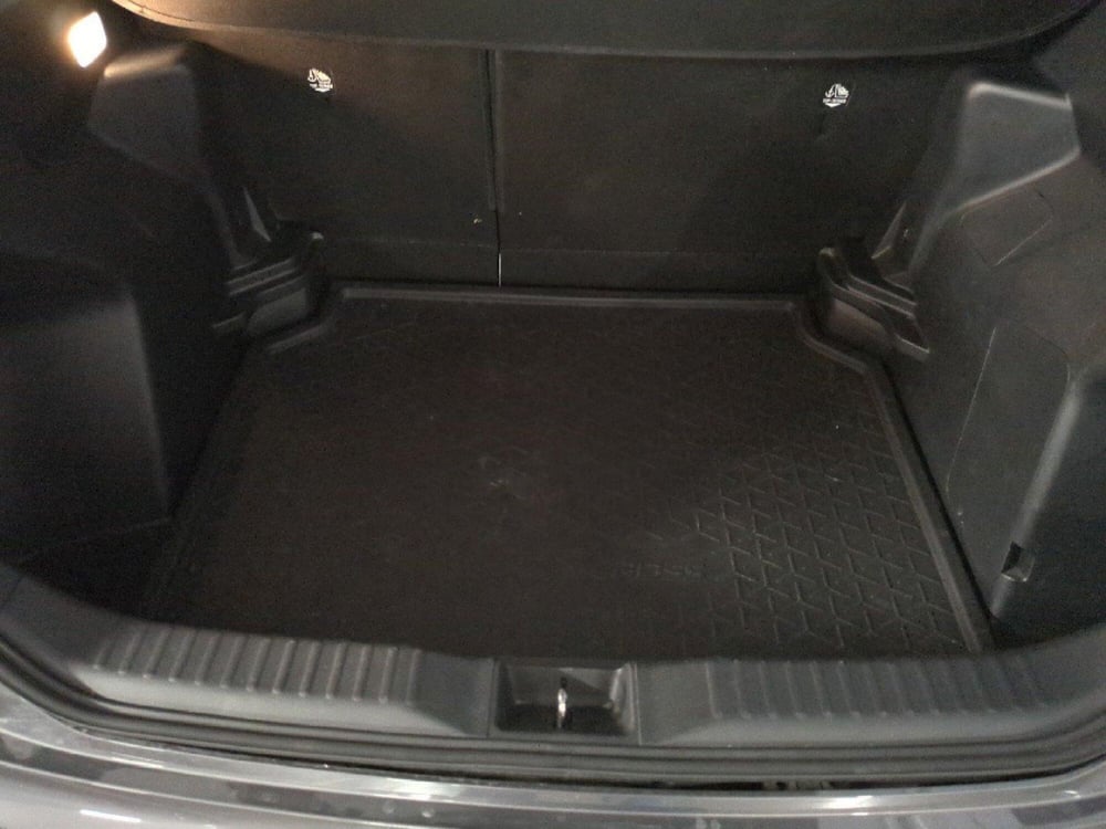 Toyota Yaris Cross usata a Milano (18)