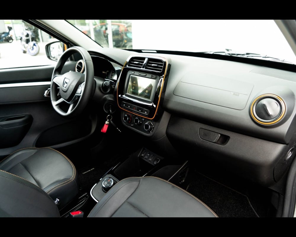 Dacia Spring usata a Treviso (13)