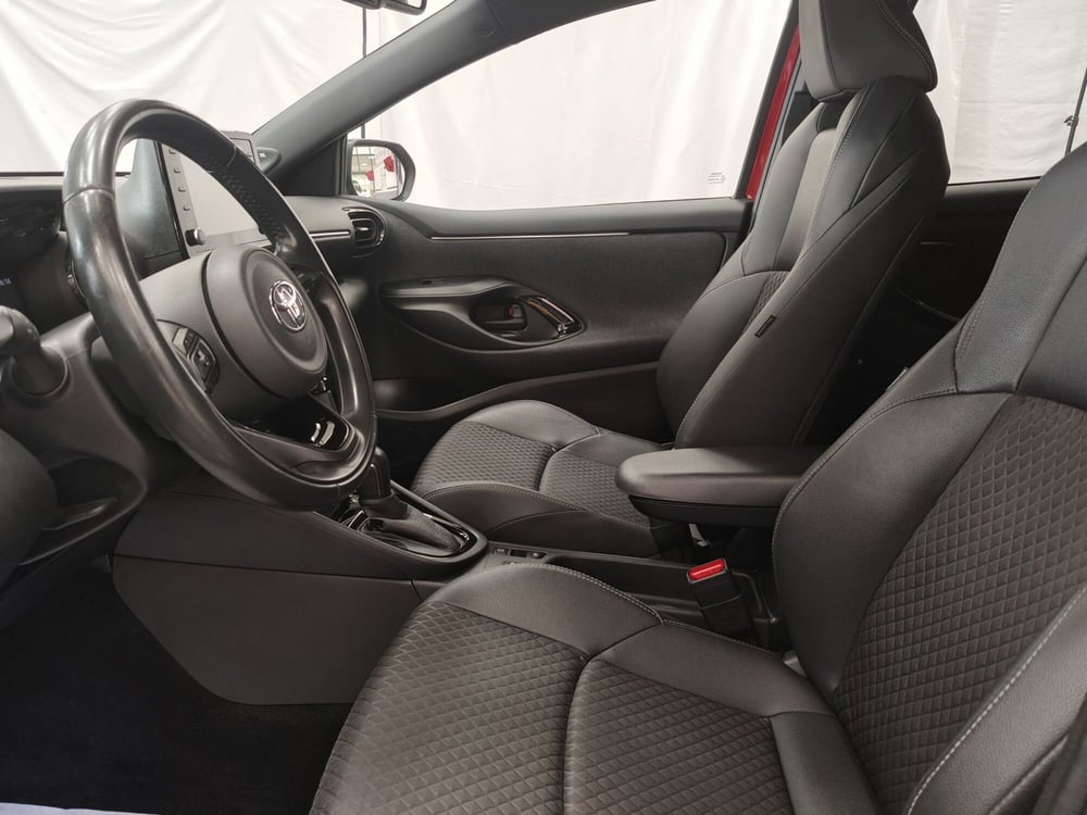 Toyota Yaris usata a Roma (12)