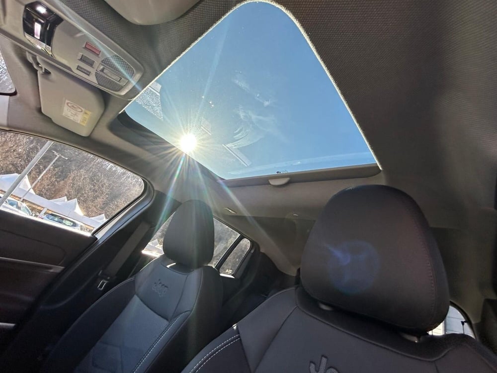 Jeep Avenger nuova  (12)