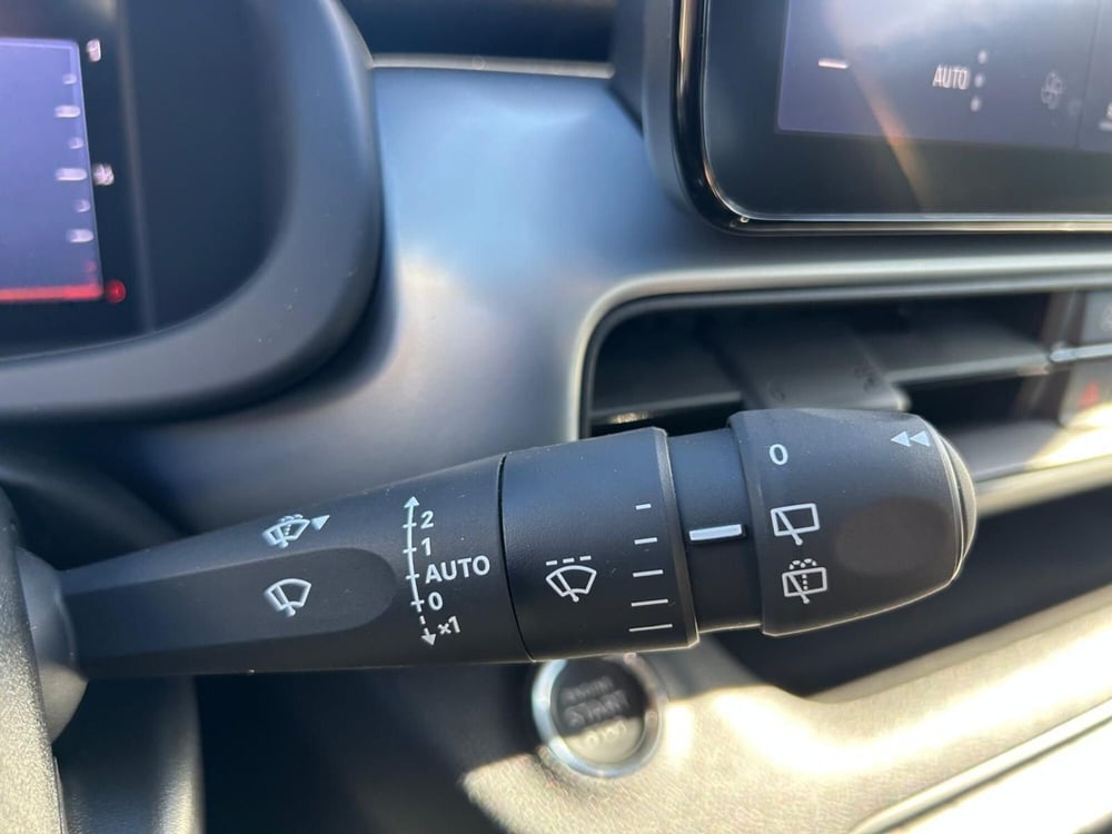 Jeep Avenger nuova  (14)