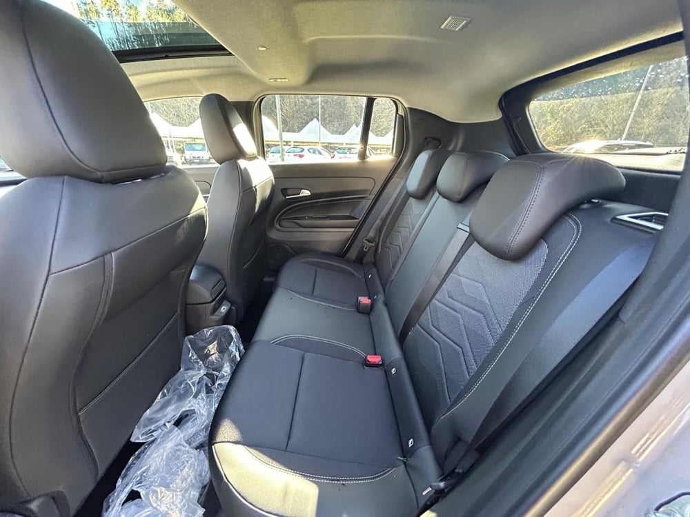 Jeep Avenger nuova  (17)