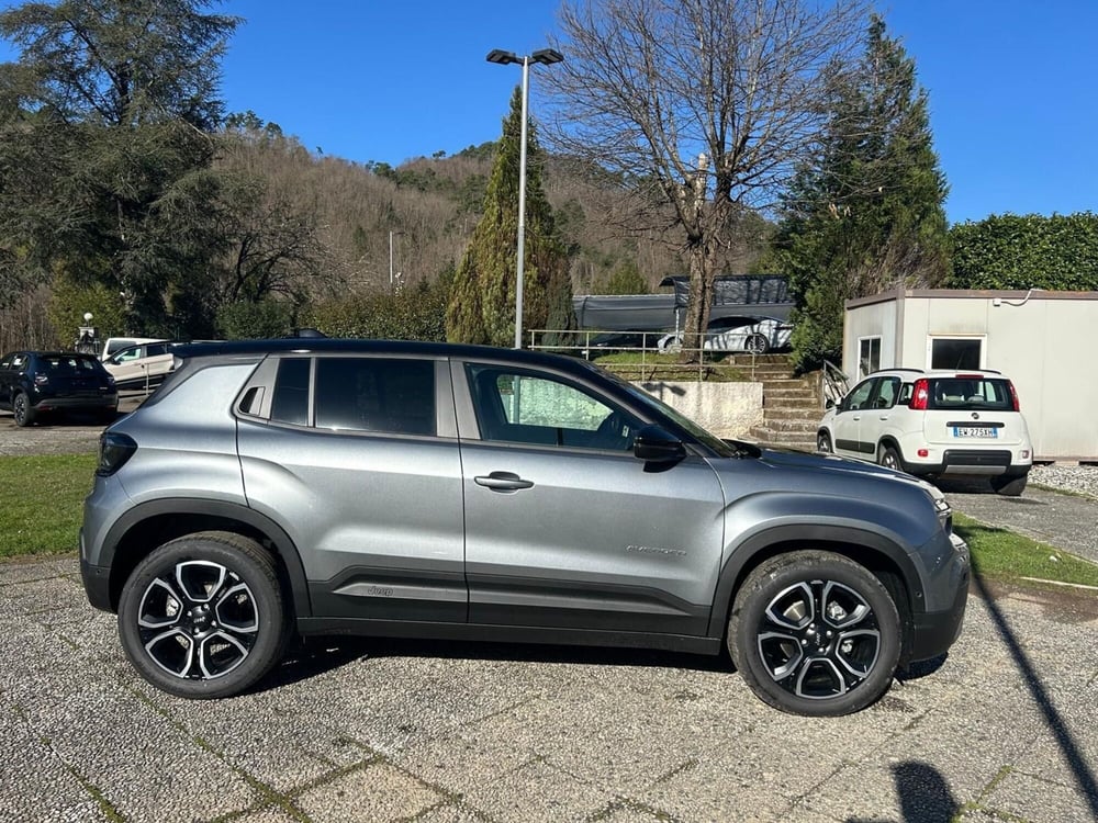 Jeep Avenger nuova  (8)