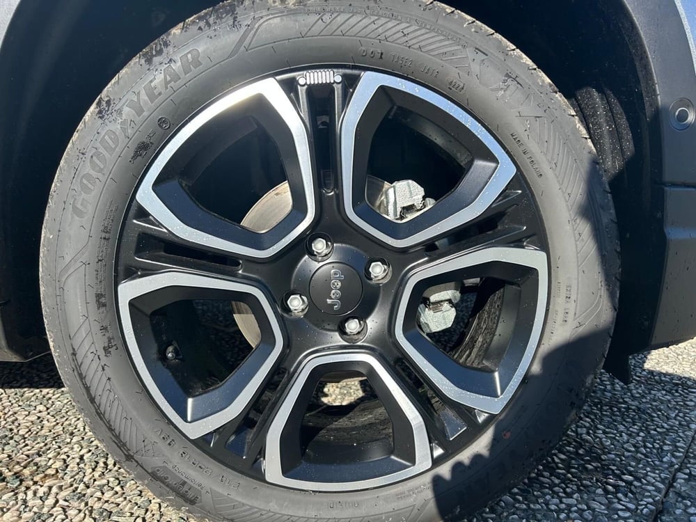 Jeep Avenger nuova  (9)