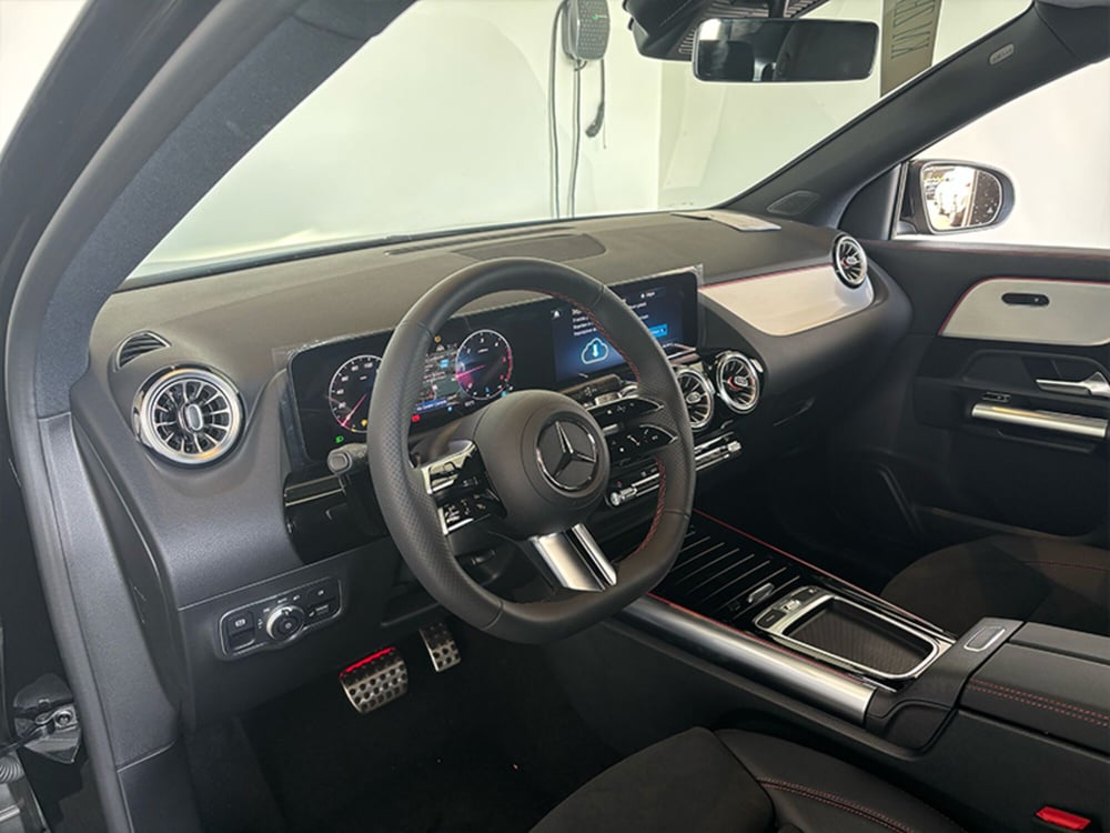 Mercedes-Benz GLA SUV nuova a Bergamo (11)
