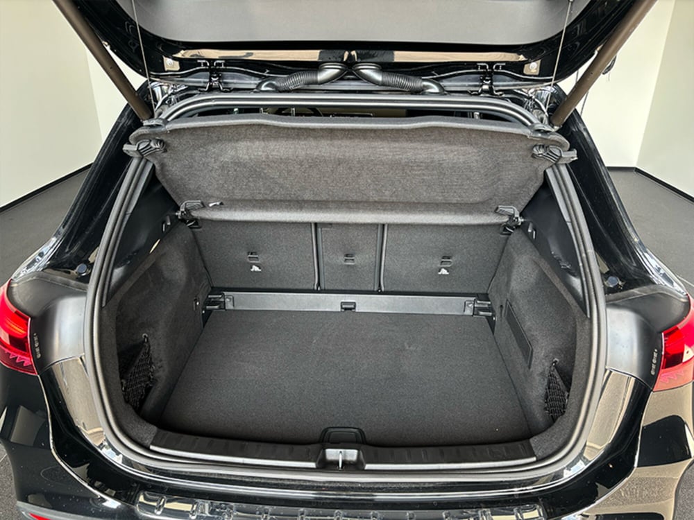 Mercedes-Benz GLA SUV nuova a Bergamo (14)