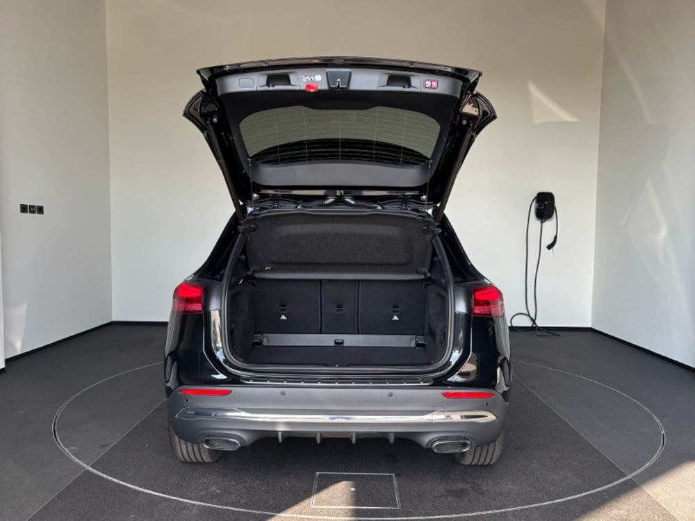 Mercedes-Benz GLA SUV nuova a Bergamo (15)
