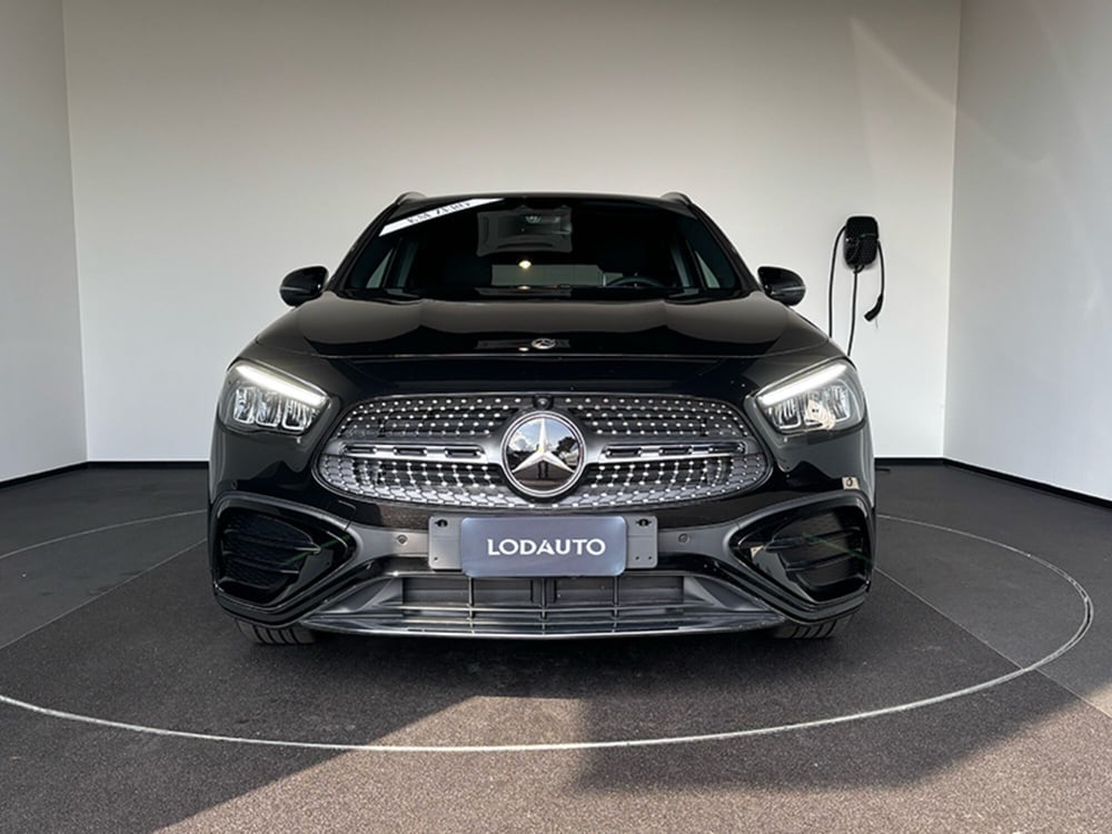 Mercedes-Benz GLA SUV nuova a Bergamo (4)