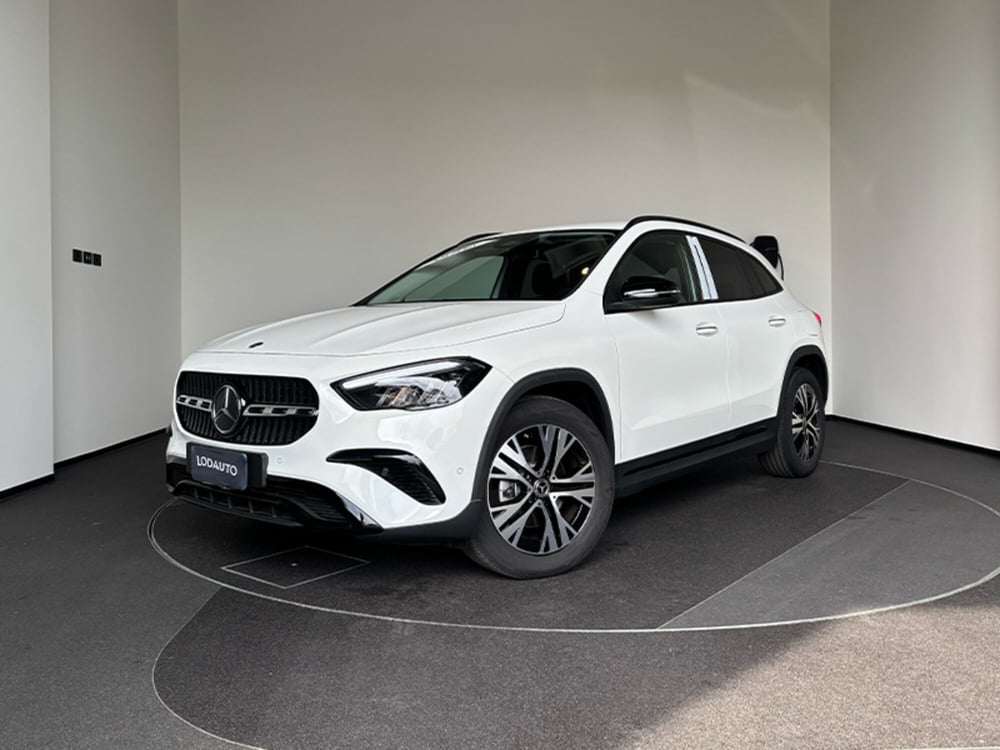 Mercedes-Benz GLA SUV nuova a Bergamo