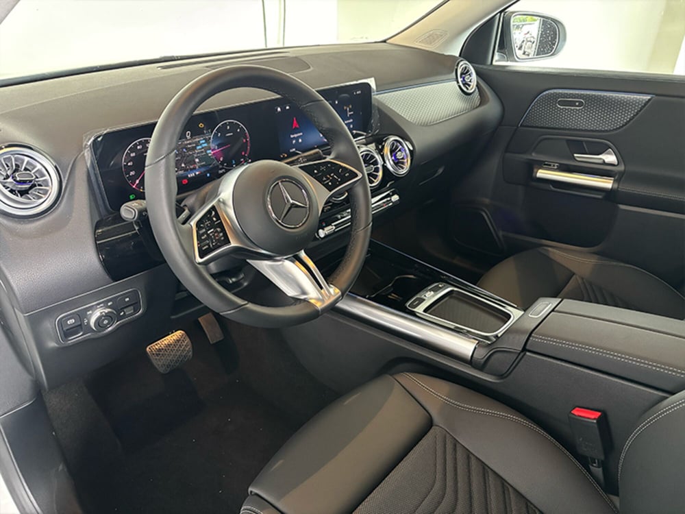 Mercedes-Benz GLA SUV nuova a Bergamo (8)
