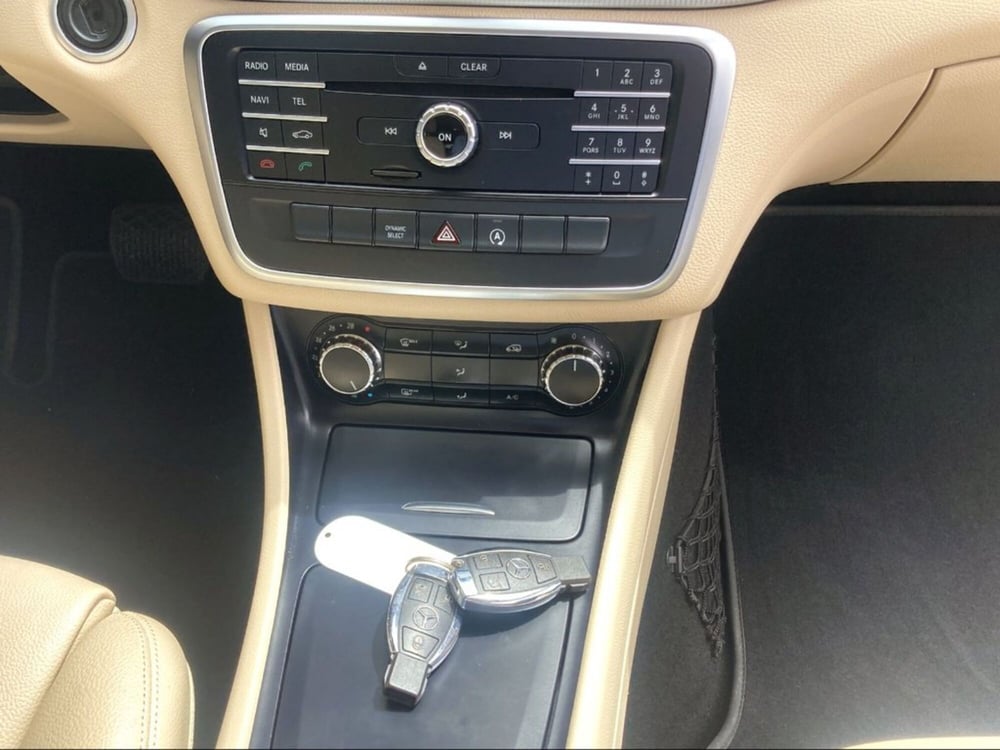Mercedes-Benz GLA SUV usata a Siena (10)