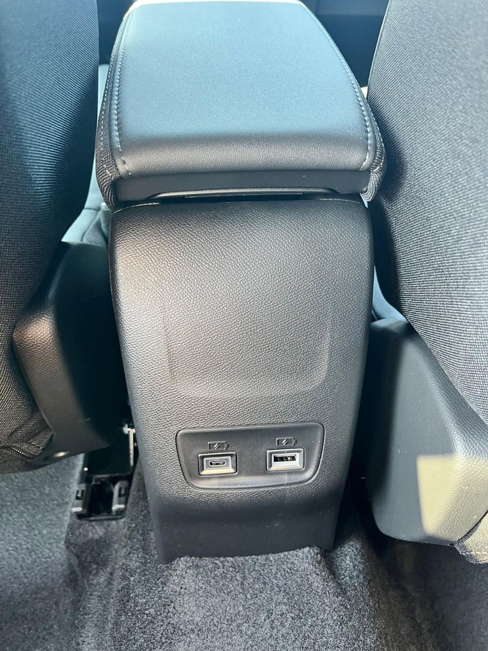 Peugeot 2008 usata a Milano (16)