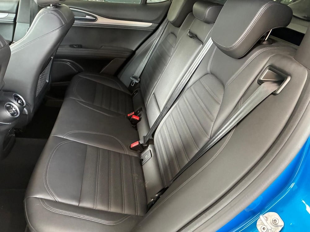 Alfa Romeo Stelvio usata a Milano (12)