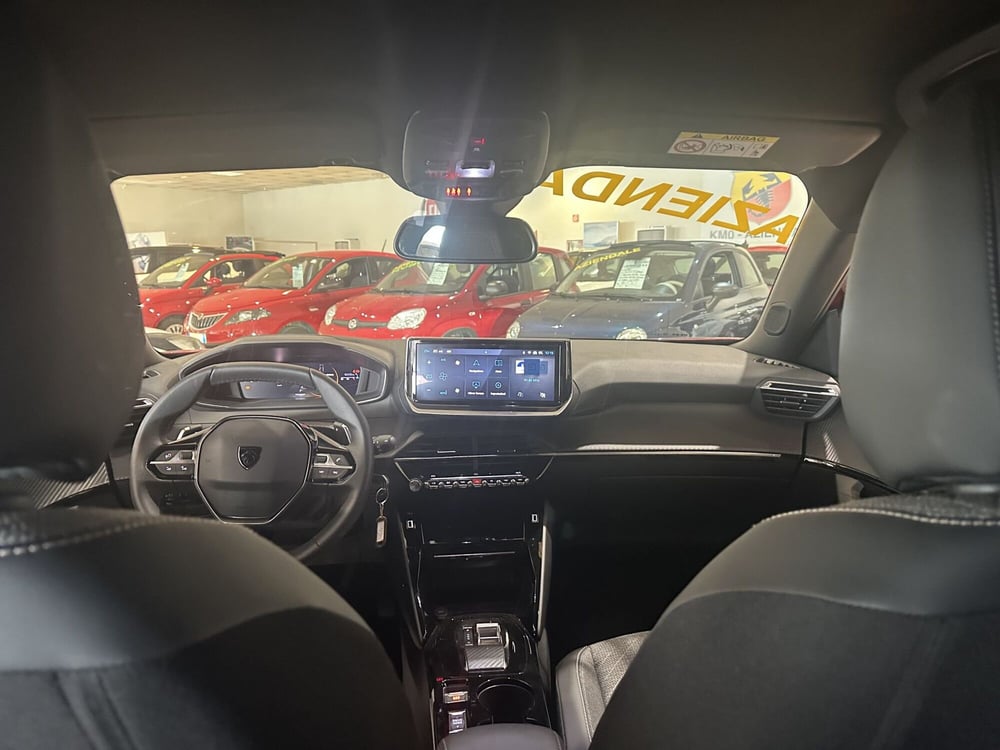 Peugeot 2008 usata a Milano (13)