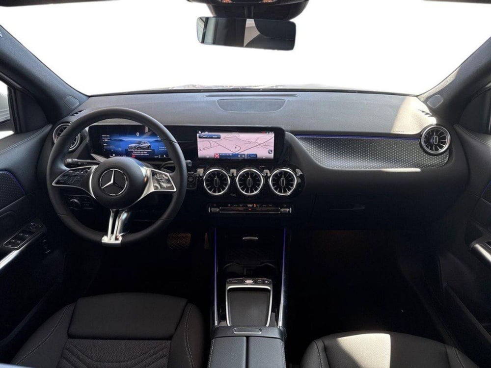 Mercedes-Benz GLA SUV nuova a Rimini (10)