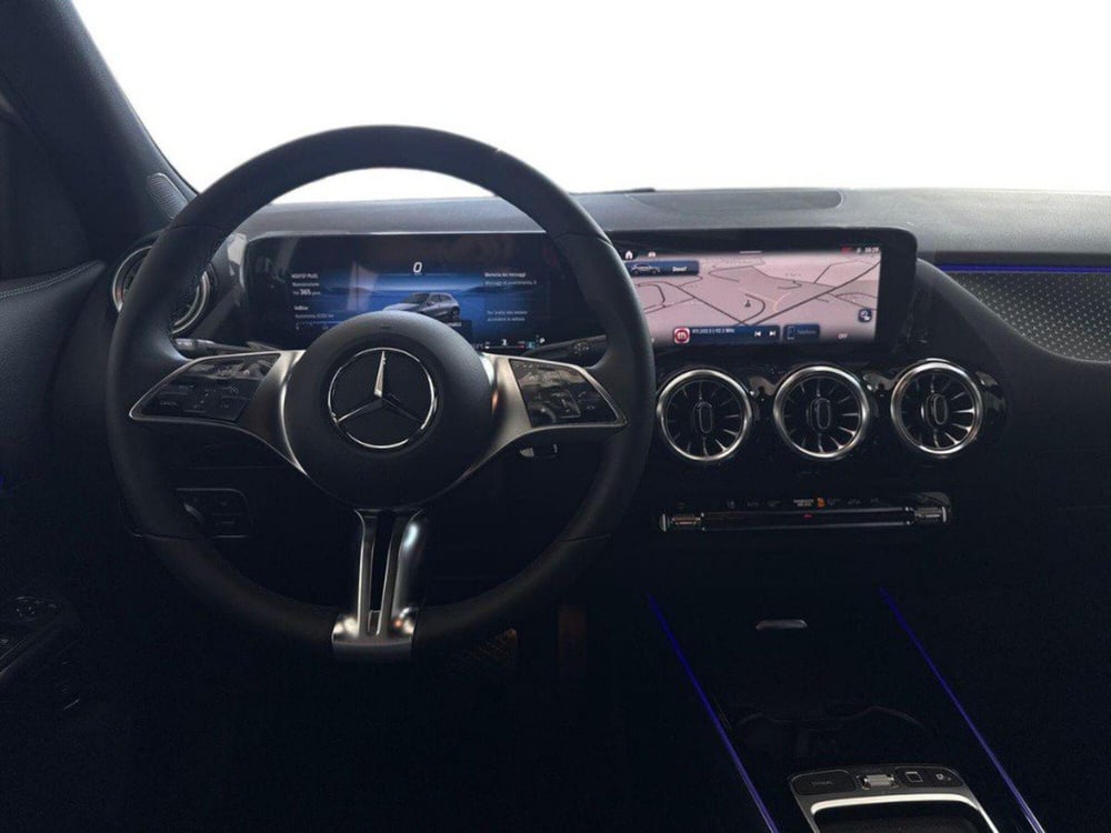 Mercedes-Benz GLA SUV nuova a Rimini (11)