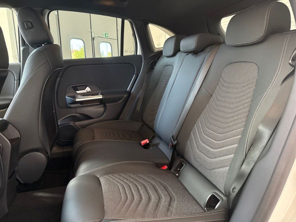 Mercedes-Benz GLA SUV nuova a Rimini (13)