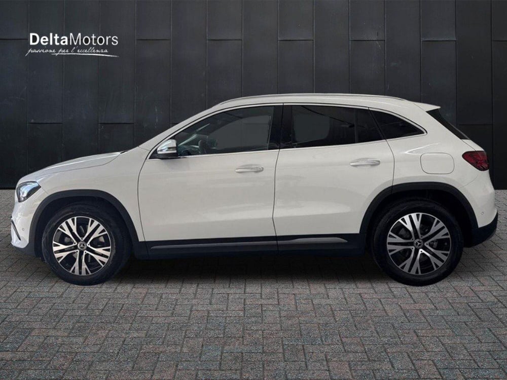 Mercedes-Benz GLA SUV nuova a Rimini (4)