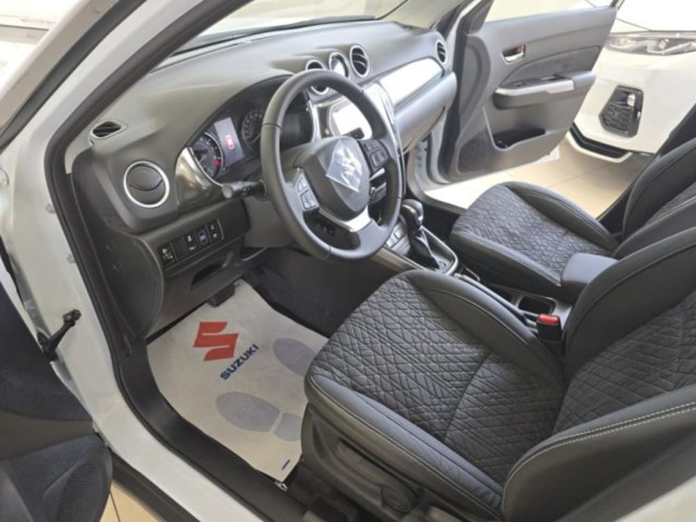 Suzuki Vitara nuova a Reggio Emilia (10)