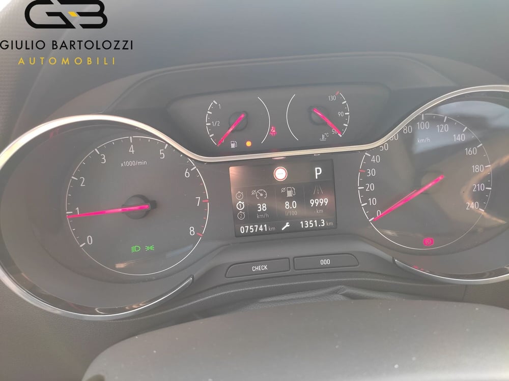 Opel Crossland X usata a Prato (7)