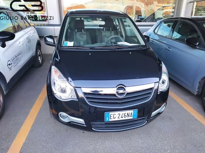 Opel Agila 1.2 16V 94CV Enjoy del 2011 usata a Prato
