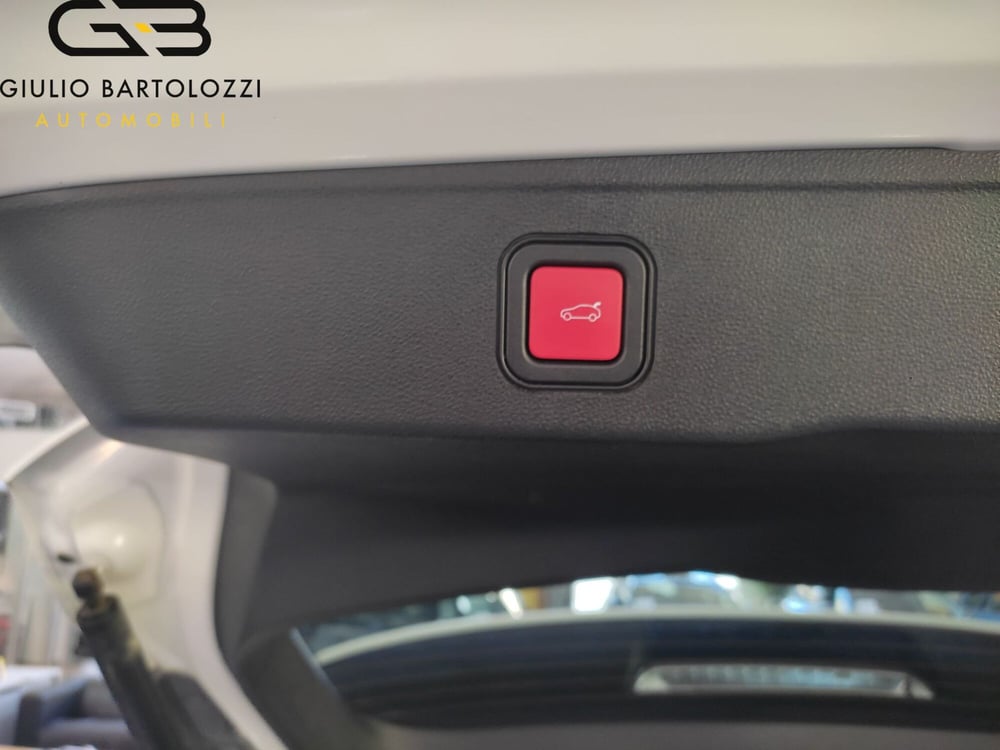 Jeep Avenger usata a Prato (8)