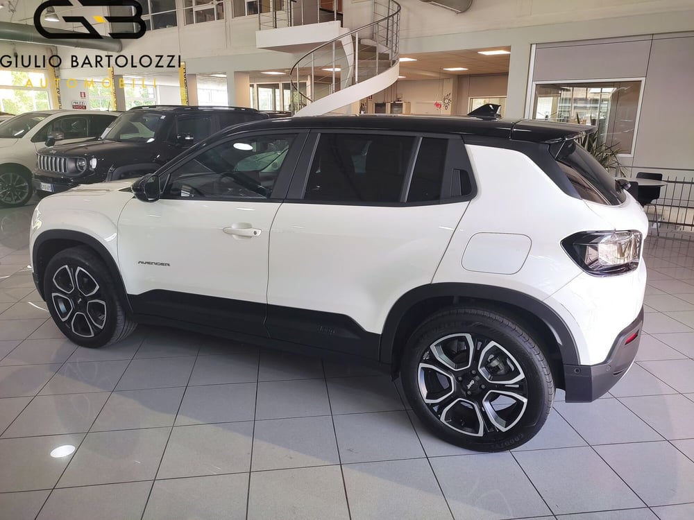 Jeep Avenger usata a Prato (12)