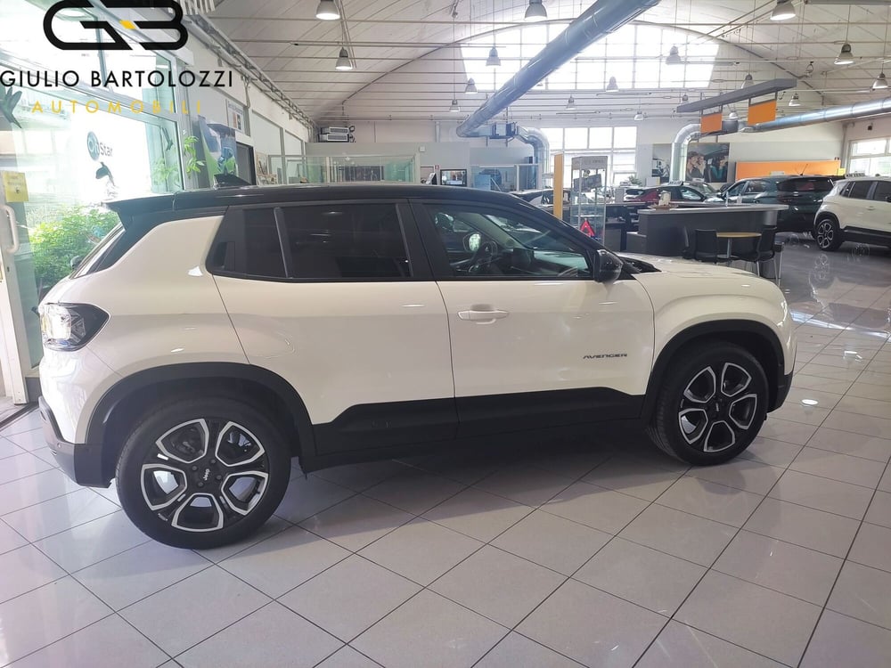 Jeep Avenger usata a Prato (16)