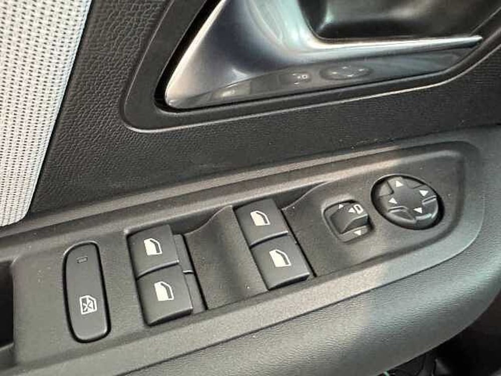 Citroen C4 nuova a Brescia (11)