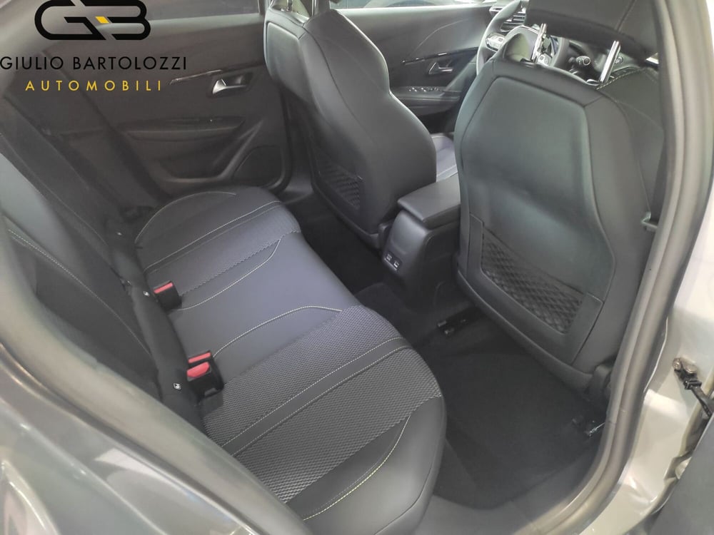 Peugeot 208 nuova a Prato (11)