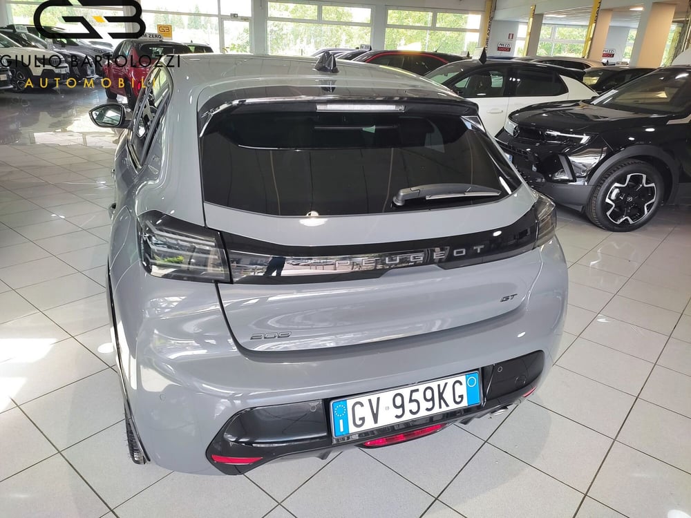 Peugeot 208 nuova a Prato (17)