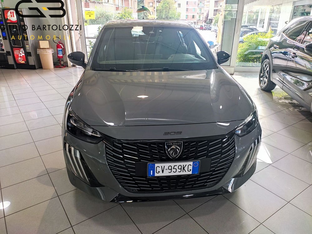 Peugeot 208 nuova a Prato (2)