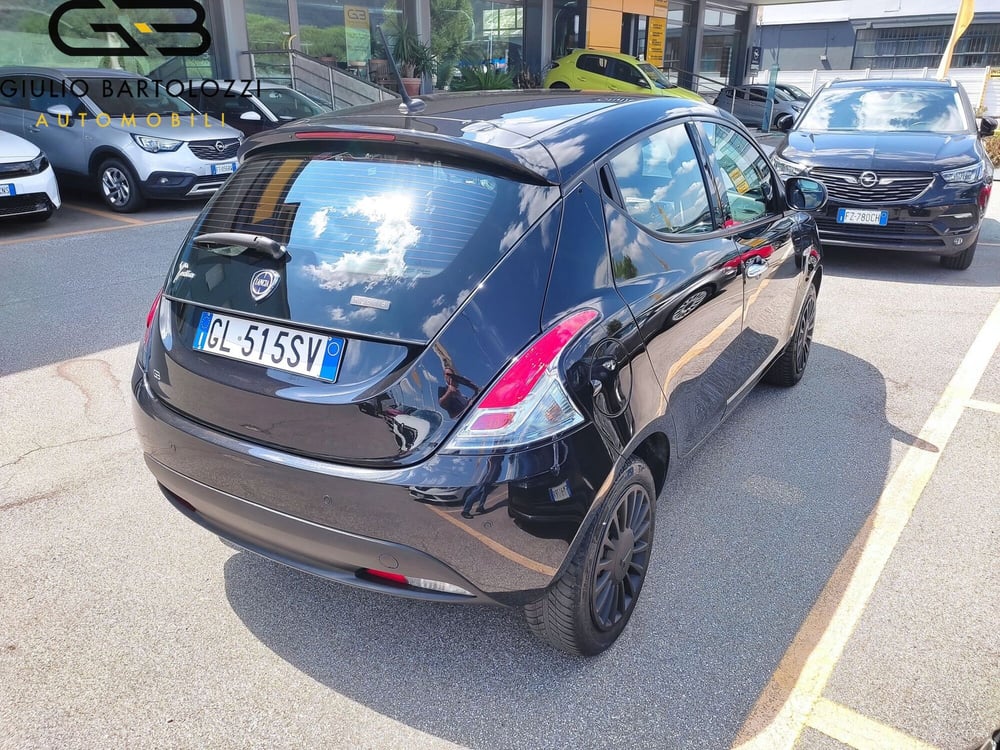 Lancia Ypsilon usata a Prato (5)