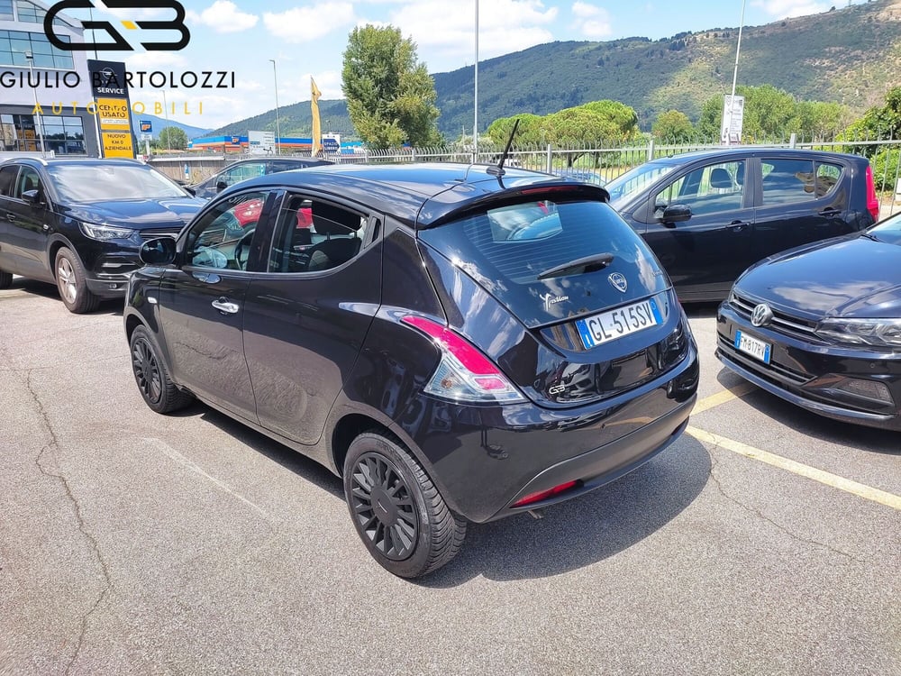 Lancia Ypsilon usata a Prato (6)