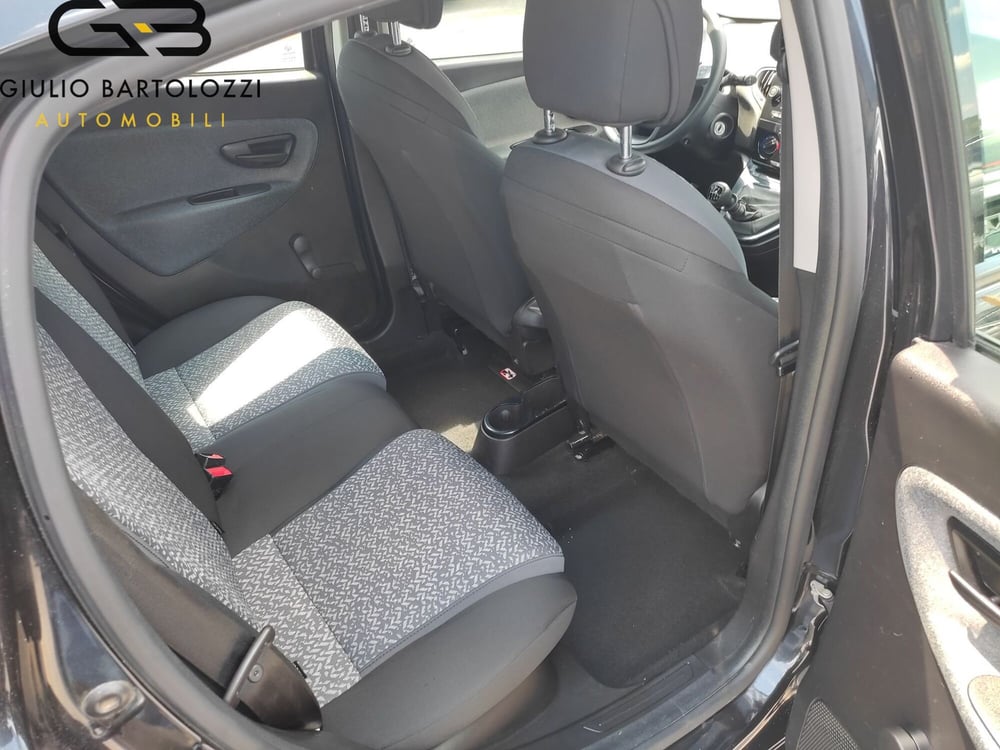 Lancia Ypsilon usata a Prato (9)