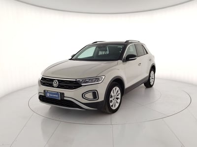Volkswagen T-Roc 1.0 TSI Life del 2022 usata a Massa