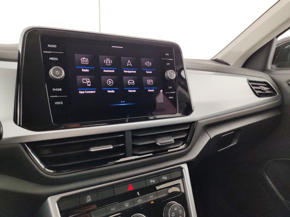 Volkswagen T-Roc usata a Massa-Carrara (12)