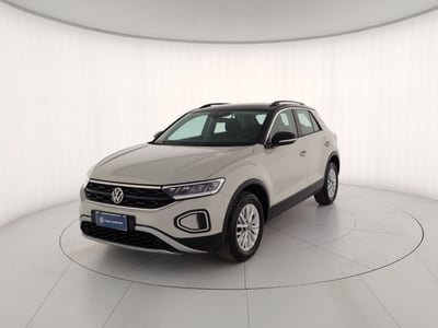 Volkswagen T-Roc 1.0 TSI Life del 2022 usata a Massa