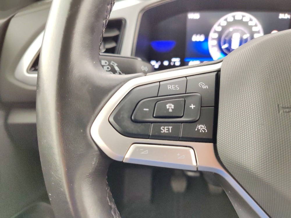 Volkswagen T-Roc usata a Massa-Carrara (14)