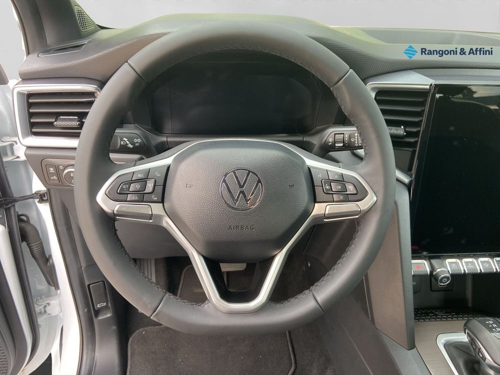 Volkswagen Veicoli Commerciali Amarok nuova a Mantova (10)