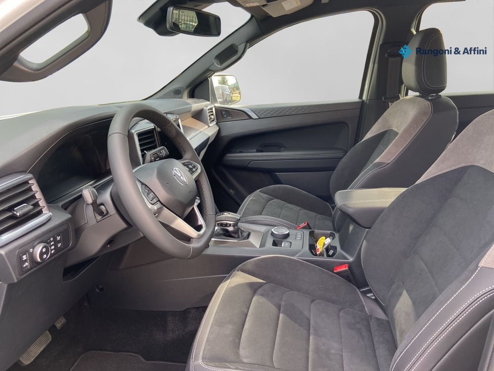 Volkswagen Veicoli Commerciali Amarok nuova a Mantova (9)