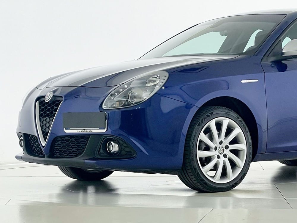 Alfa Romeo Giulietta usata a Perugia (9)
